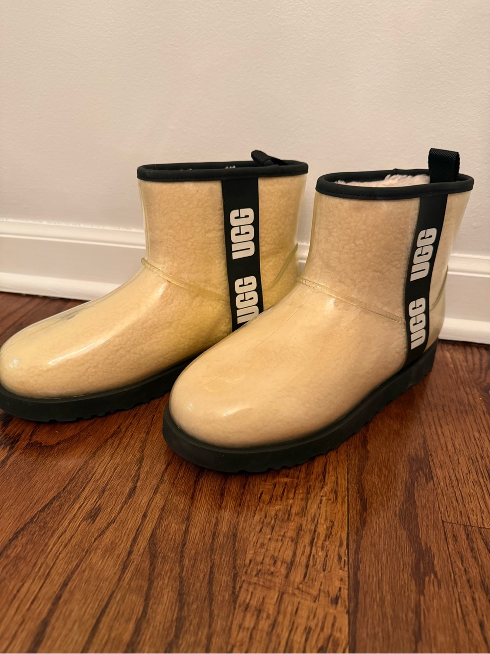 UGG Classic Clear Mini - Natural/Black
